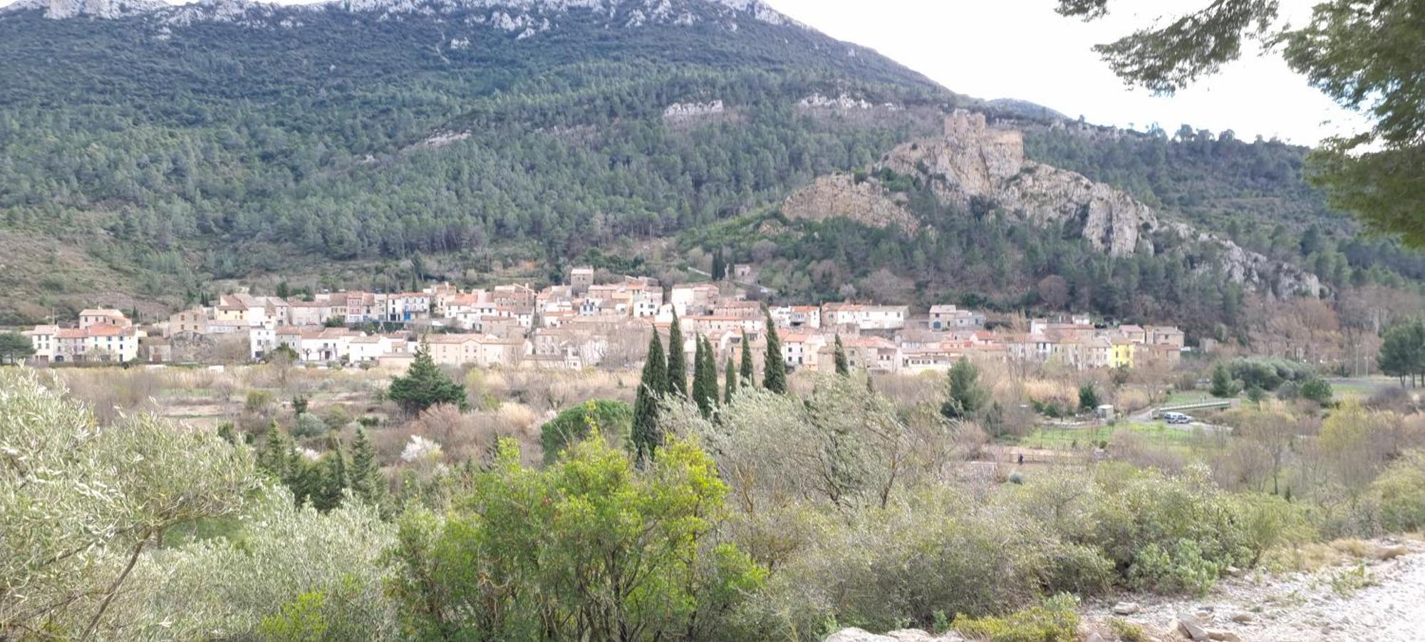 Gite Rue Tranquille Padern Bagian luar foto